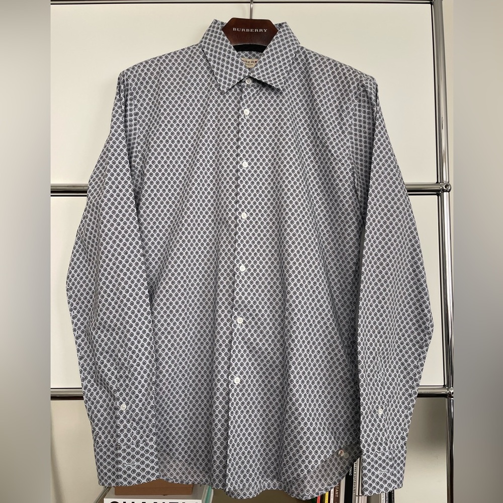 Burberry Men’s button down shirts (size M)